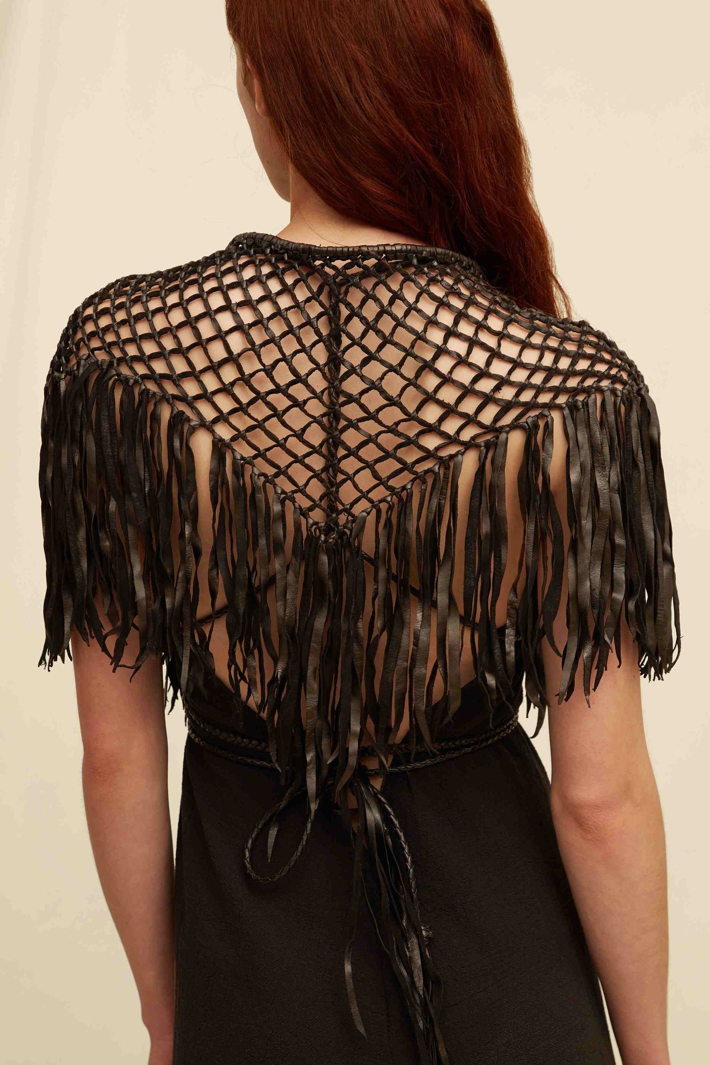CHIICH CAPE - BLACK