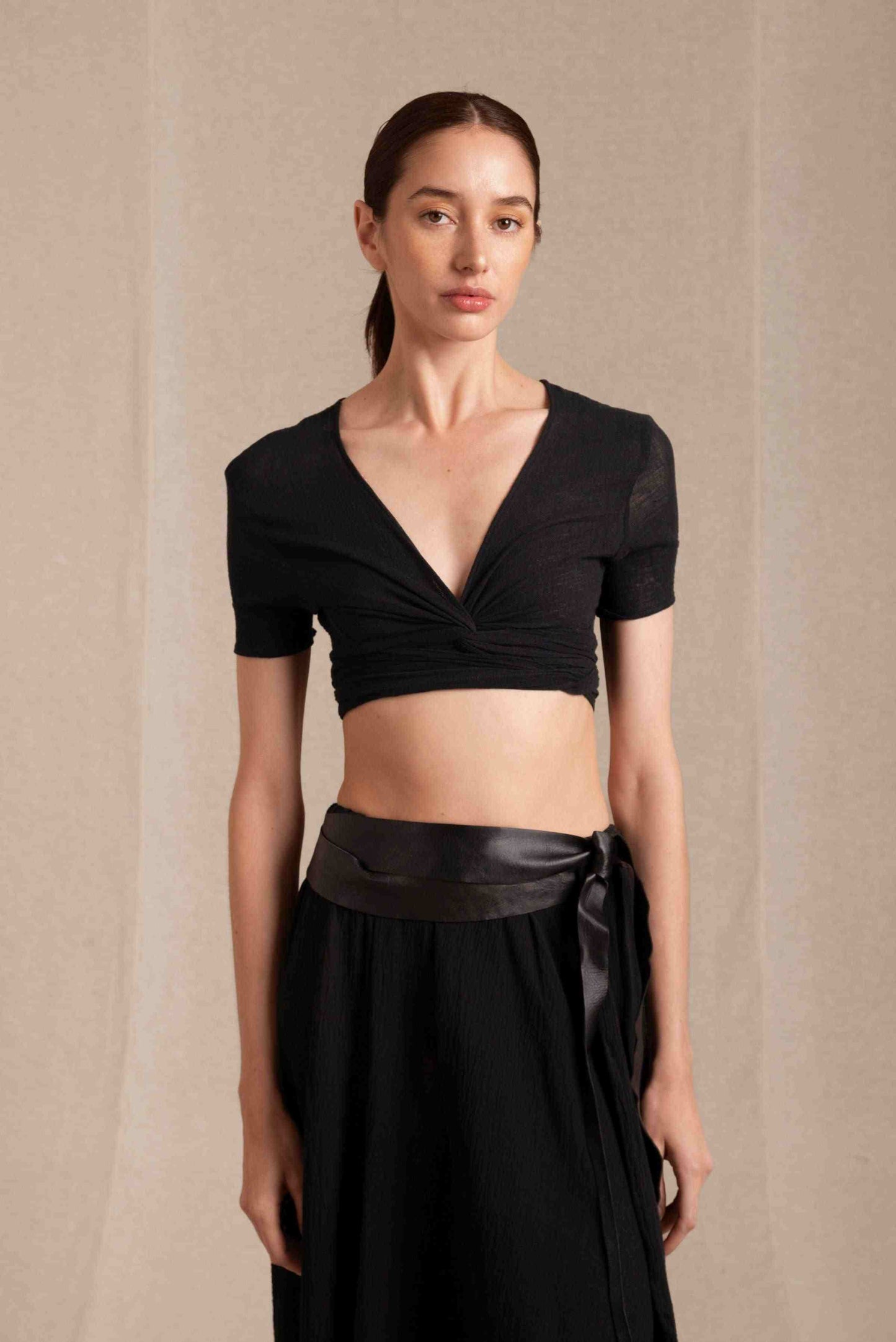 LAHUNCITO TOP - BLACK