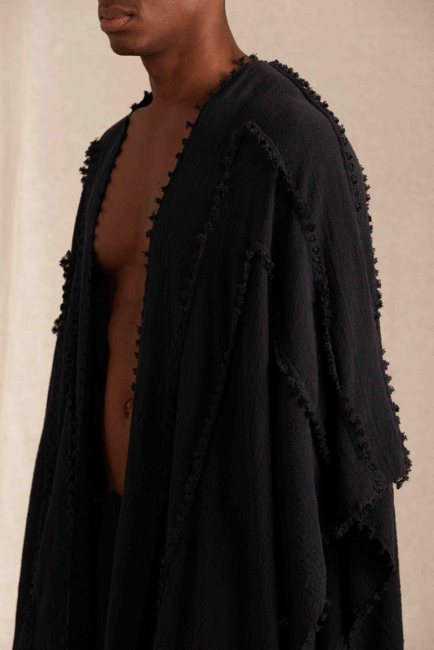 YALCHEN KNOTS CAPE - BLACK