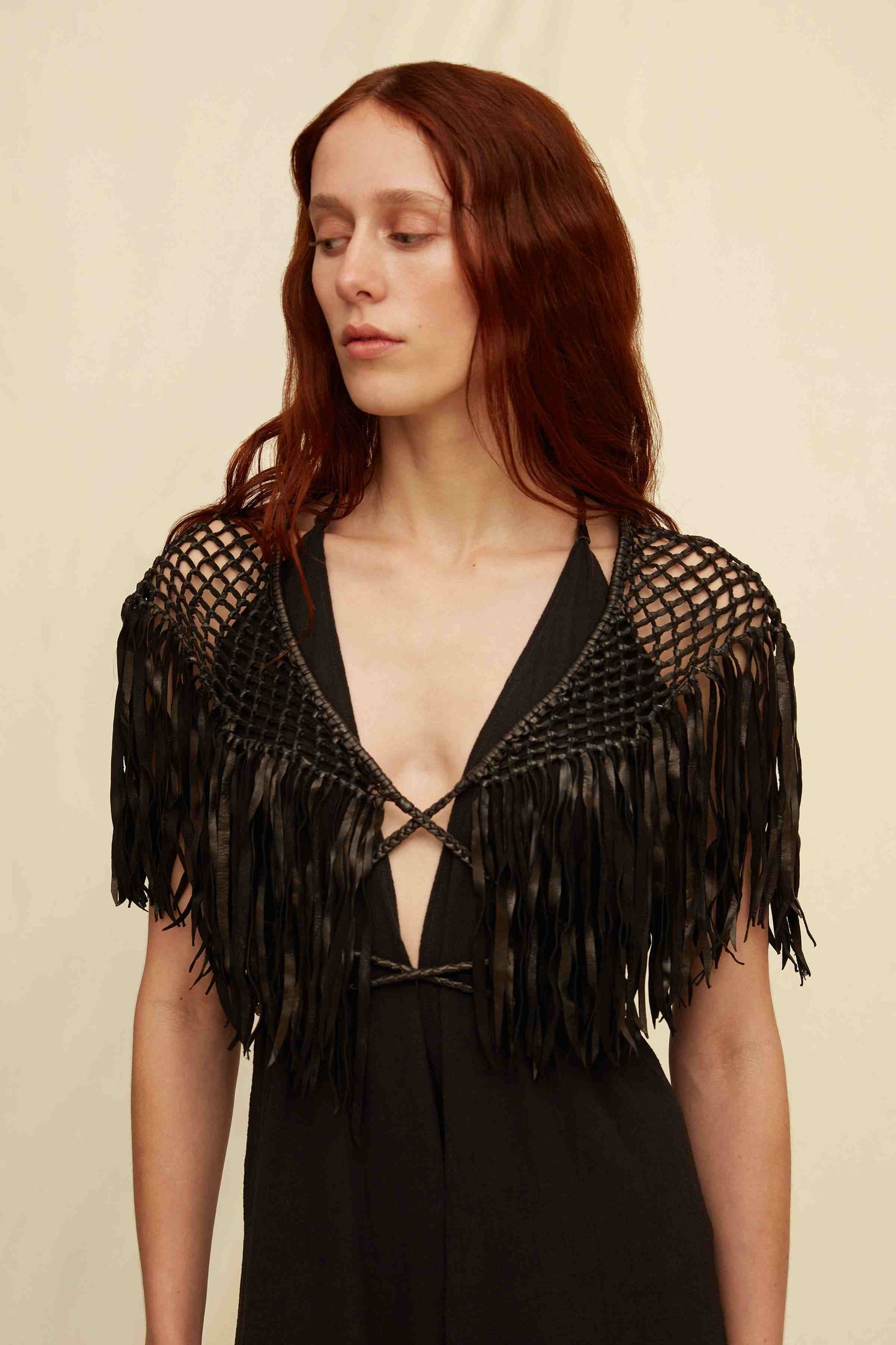 CHIICH CAPE - BLACK