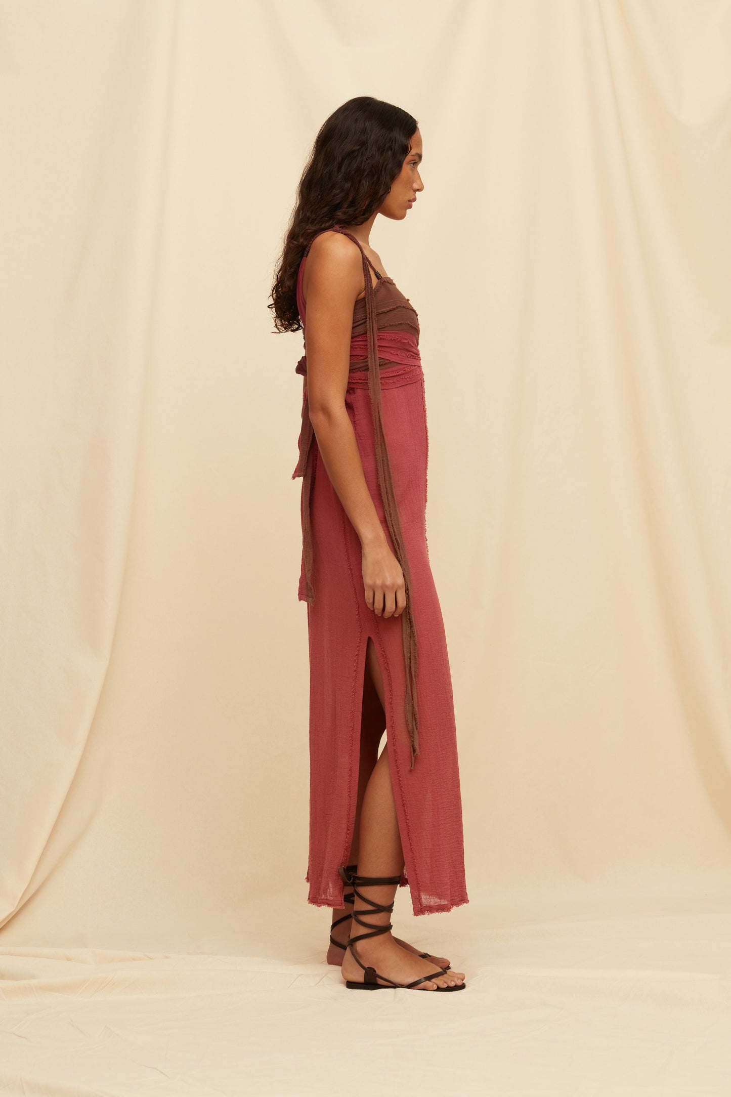 HANZA DRESS - MADERA / KAOBA