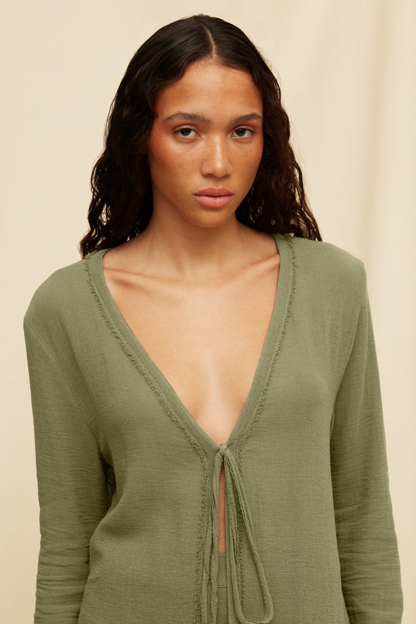 KAHAI TOP - OLIVE