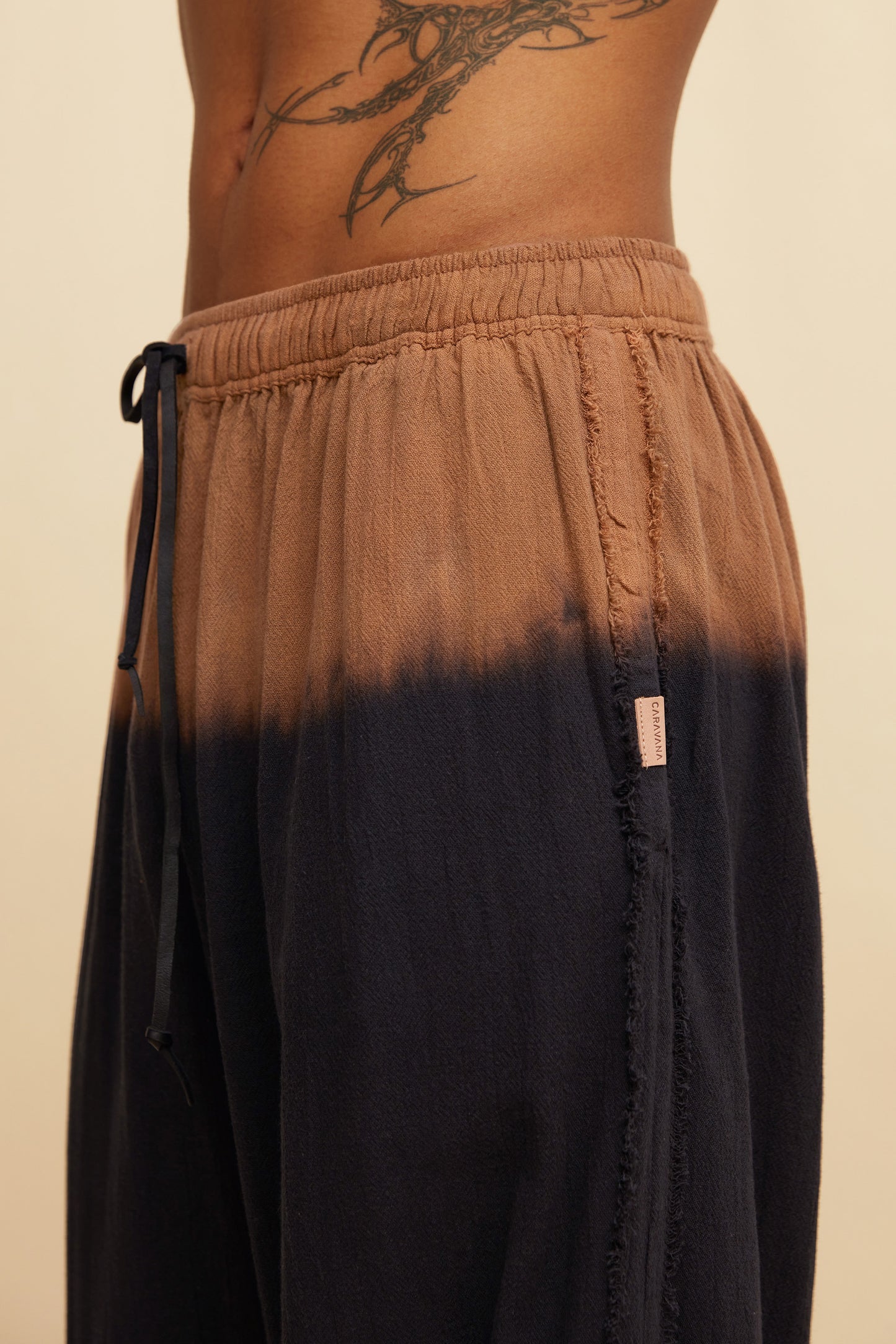 KUNKA TIE DYE PANTS - BLACK TIE DYE