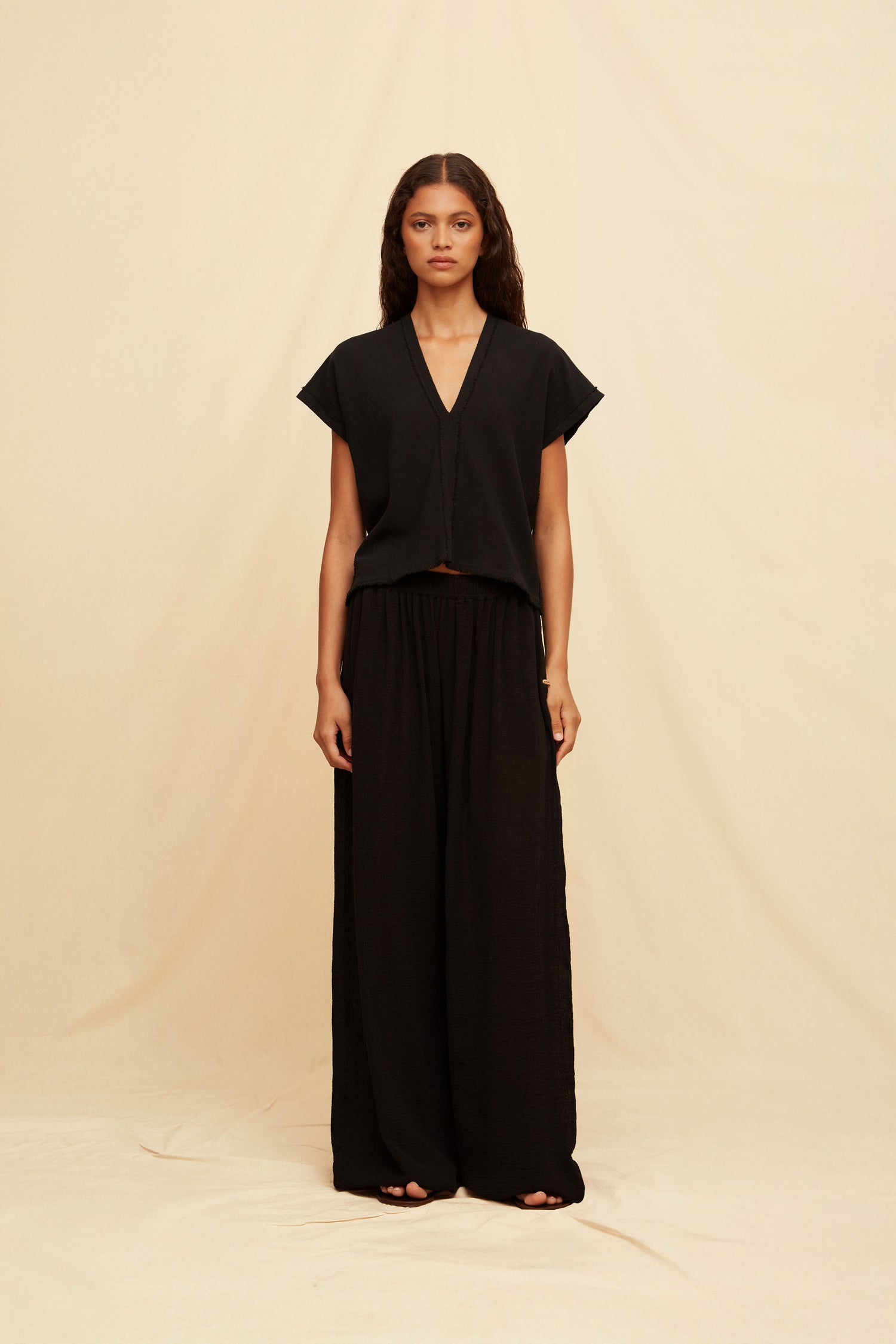 Pocyaxun Top - Black Hover Image