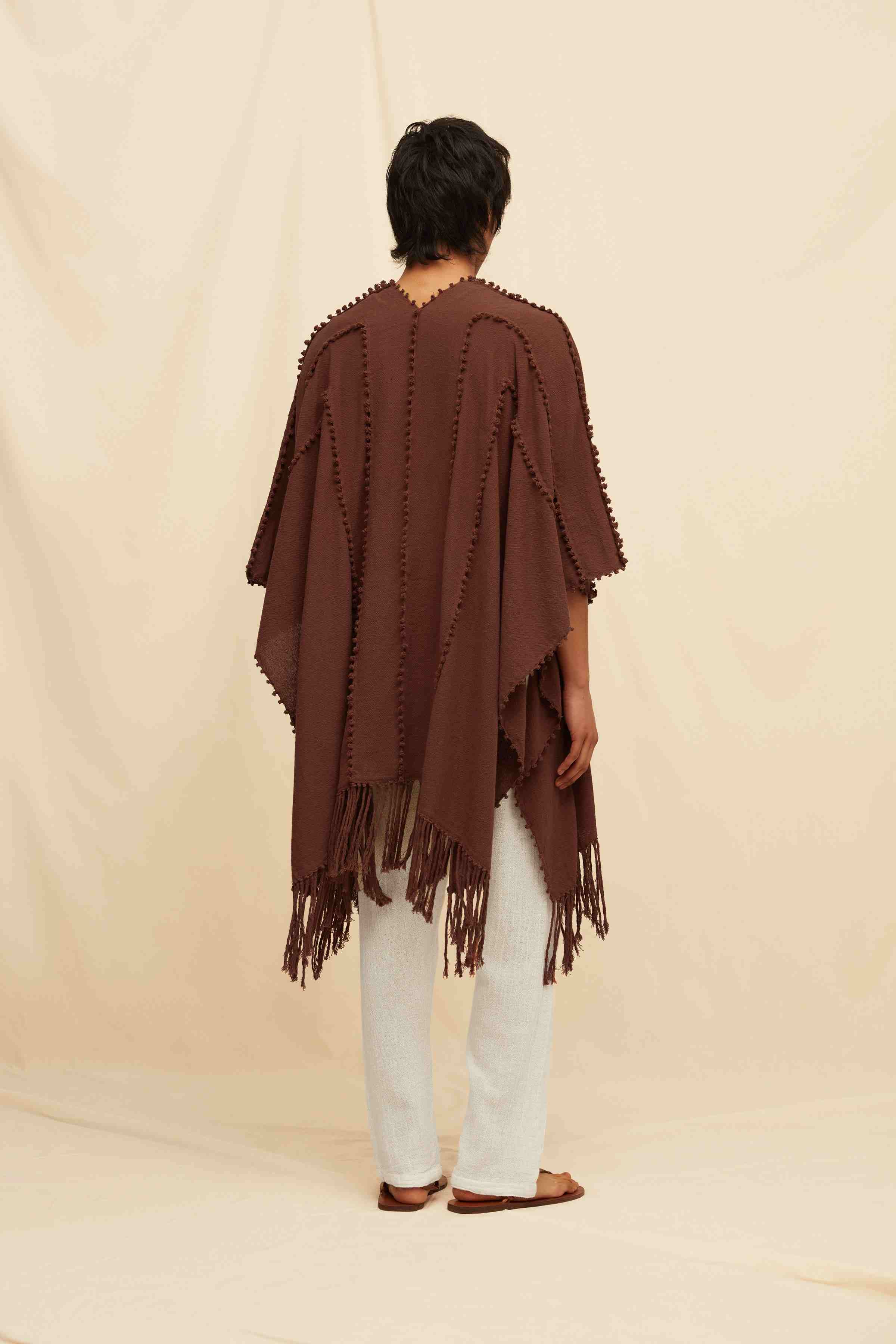 YALCHEN KNOTS CAPE - MADERA