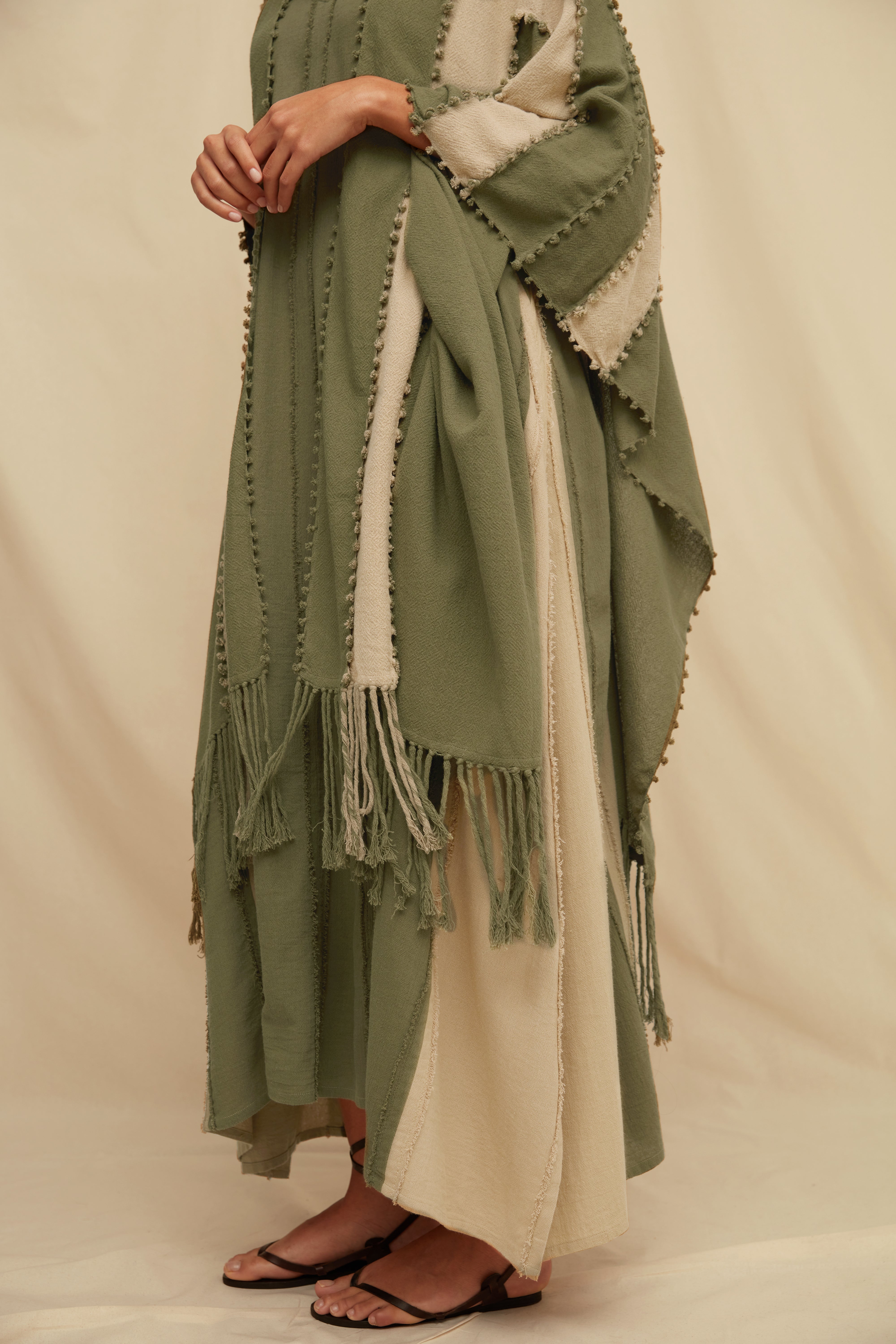 Yalchen Knots Lines Cape Cotton Jute - Olive / Sepia