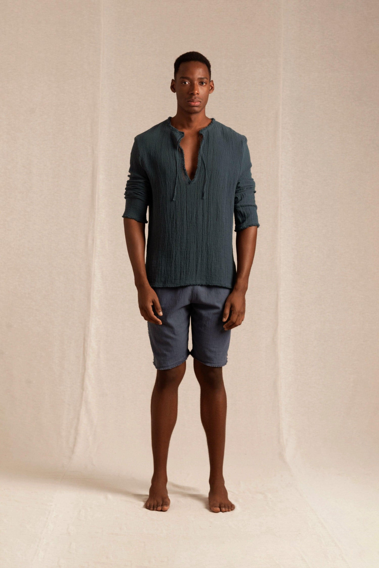 HUBIKU SHIRT - HUNTER GREEN Hover Image