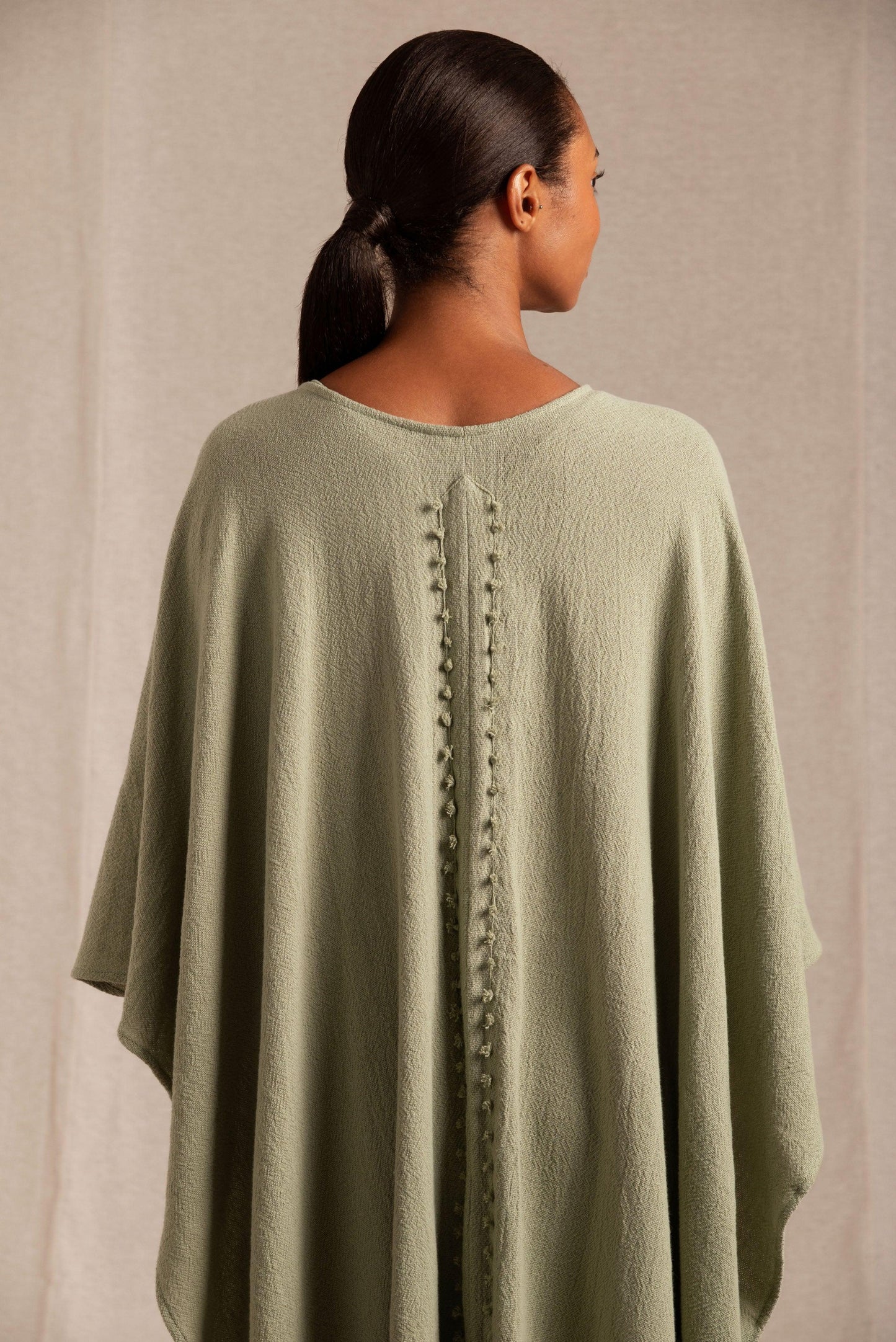 IKAL CAPE - SAGE GREEN