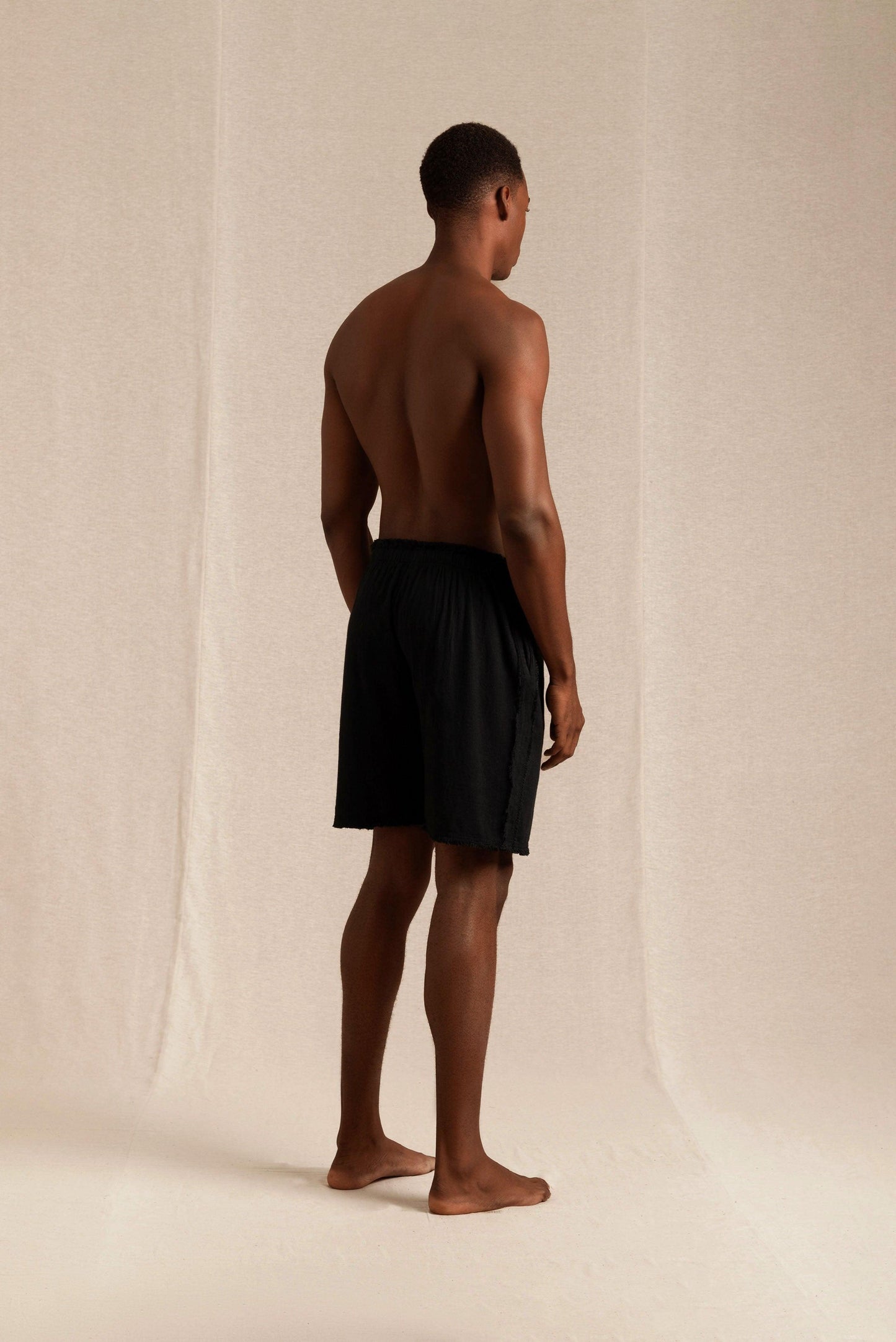 TUUB SHORTS - BLACK