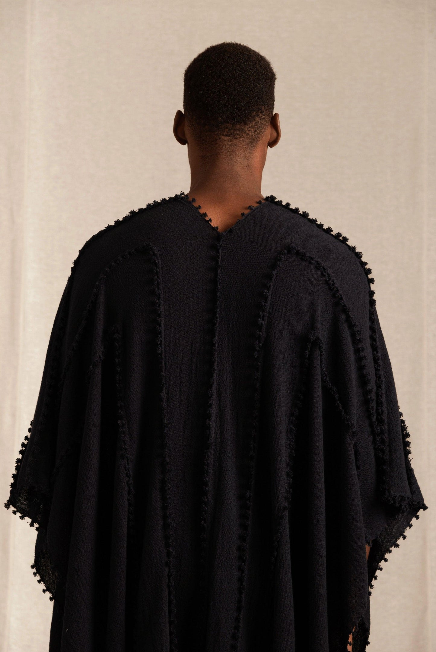 YALCHEN KNOTS CAPE - BLACK