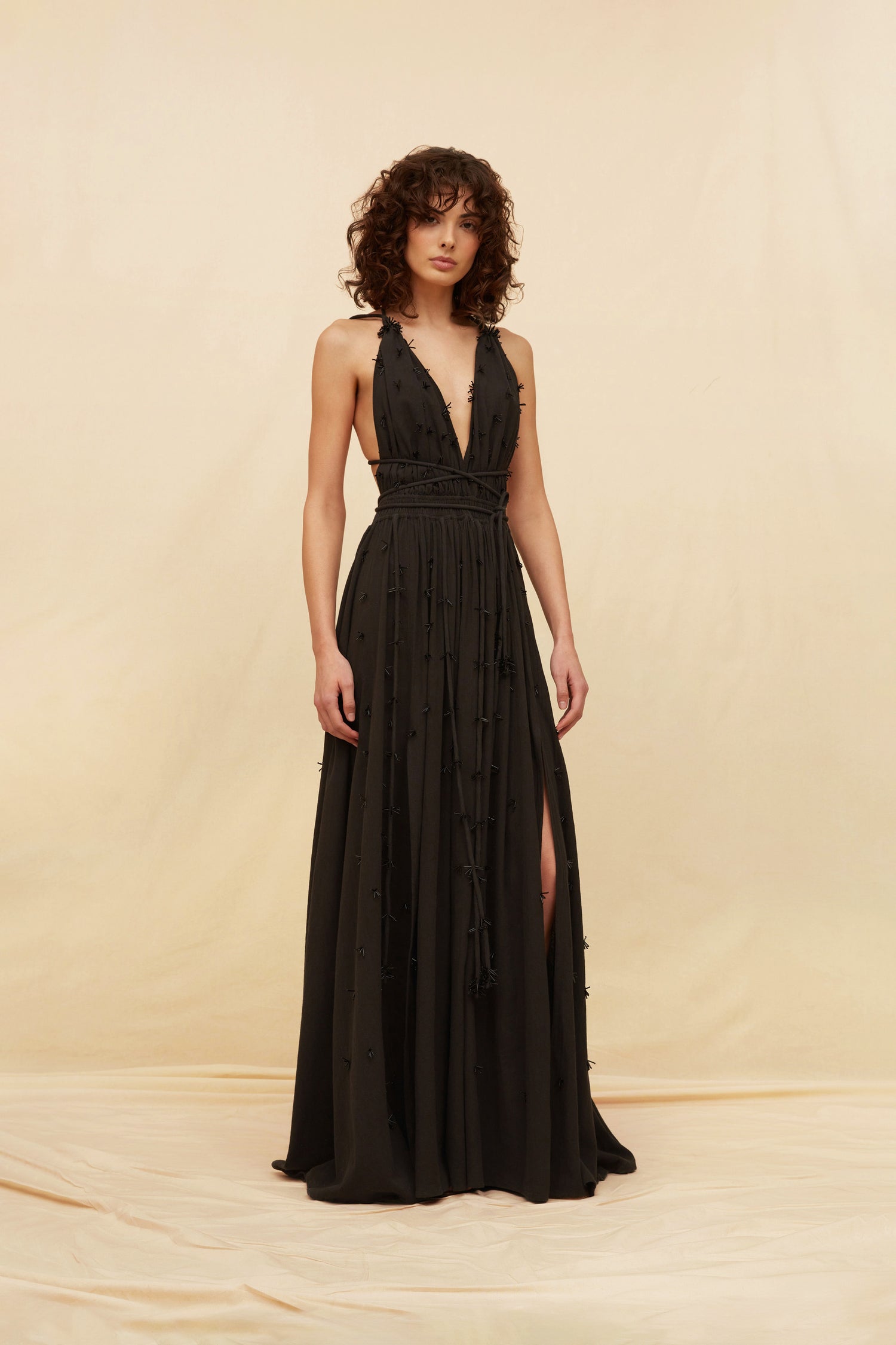JAKAN DRESS - BLACK Hover Image