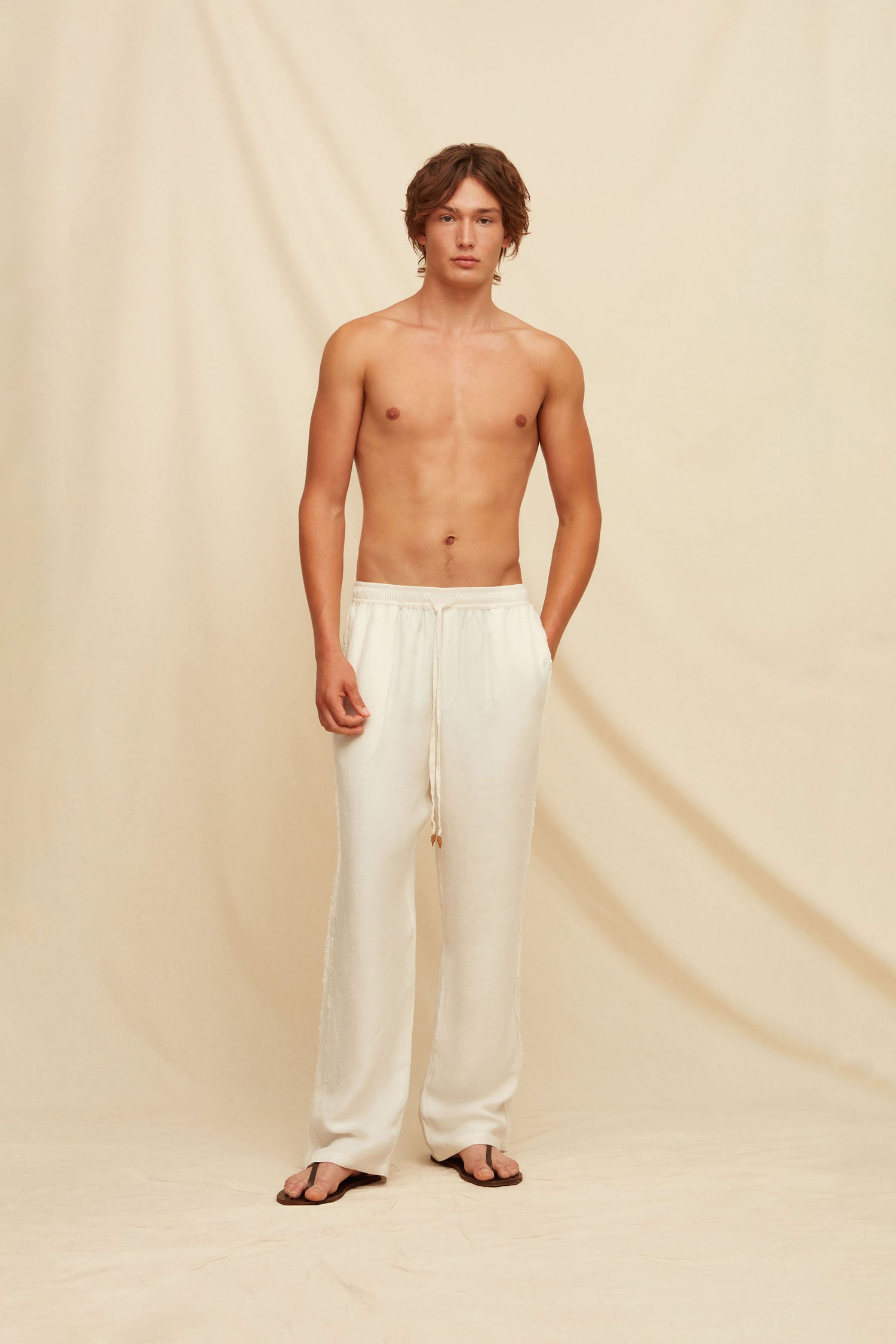 Tujuun Pant - Bone Hover Image