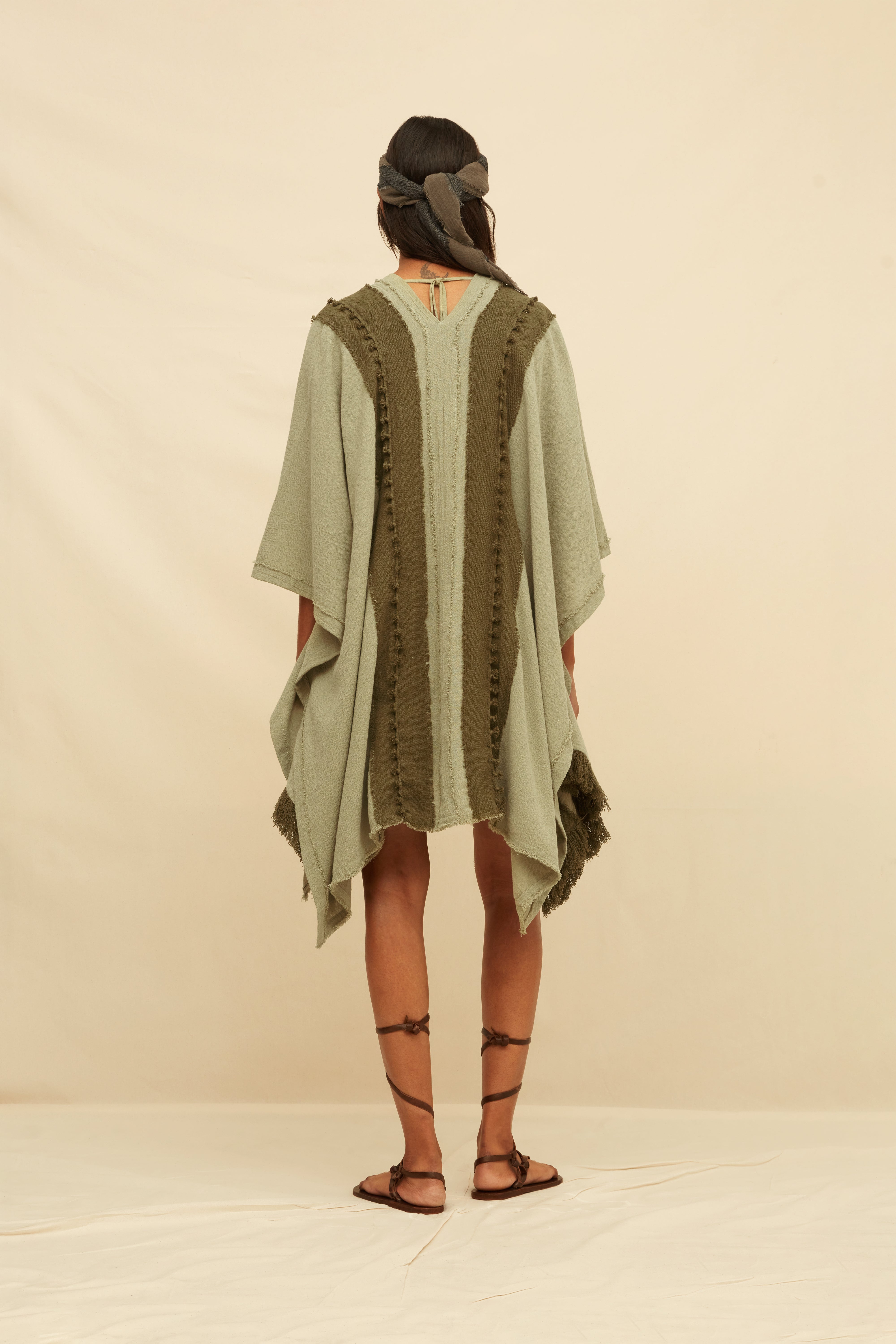 Vahana Short Cape Artisanal Cotton - Sage / Olive